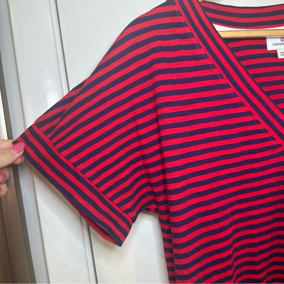 Vineyard Vines Tee Dress. Size: Medium. Stripe V-Neck. Red Velvet. NWT. - Picture 2 of 6
